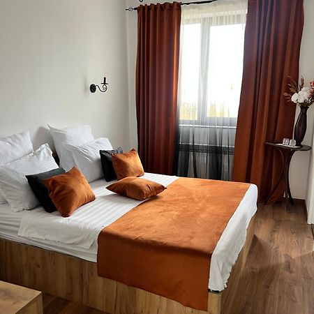 Station Boutique Hotel 久姆里 外观 照片