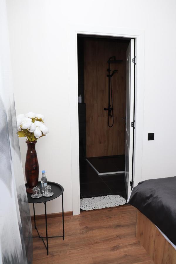 Station Boutique Hotel 久姆里 外观 照片
