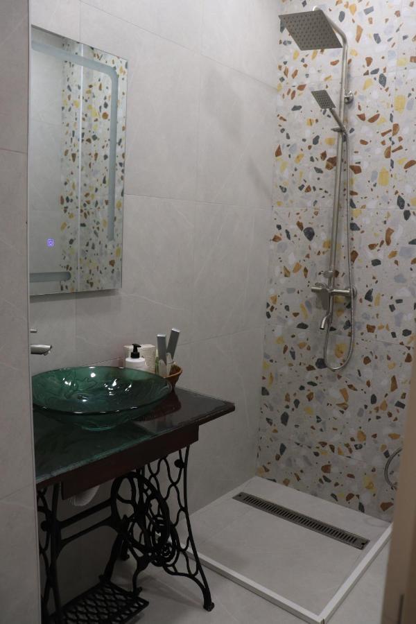 Station Boutique Hotel 久姆里 外观 照片