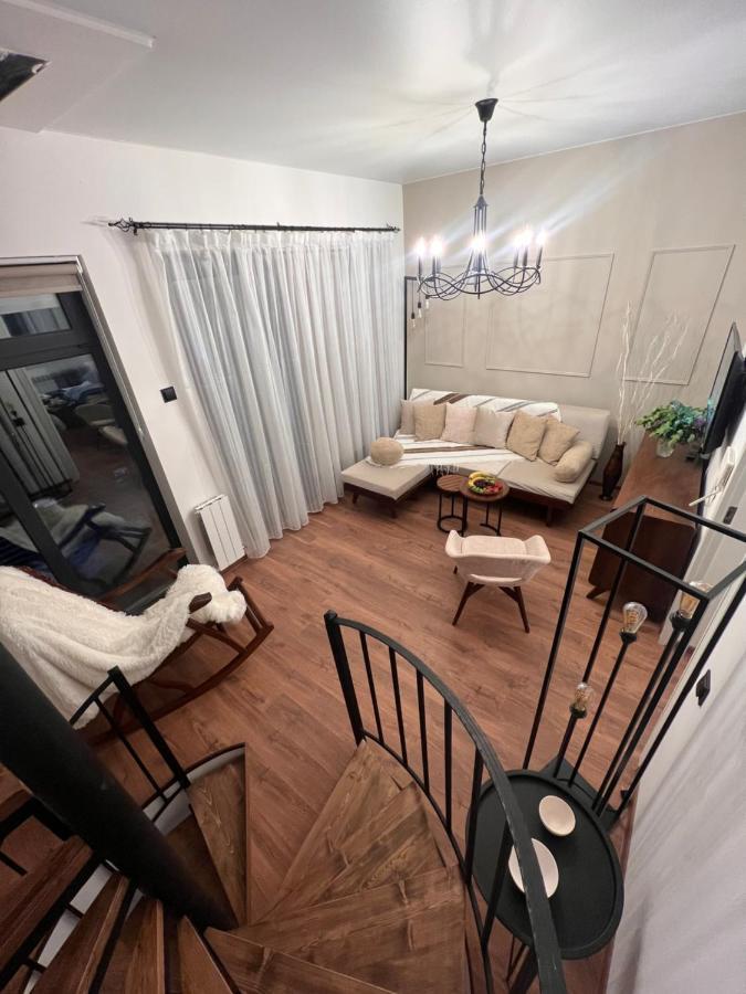 Station Boutique Hotel 久姆里 外观 照片