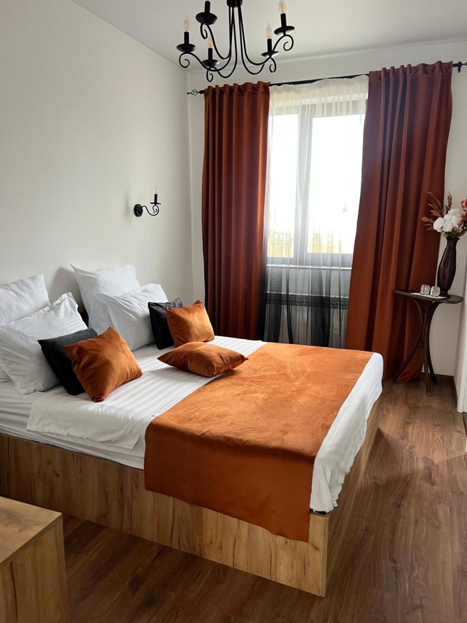 Station Boutique Hotel 久姆里 外观 照片